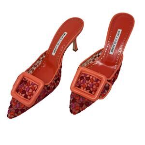 Manolo Blahnik Maysale Embroidered Mosaic Mule Buckle Coral Size 36.5